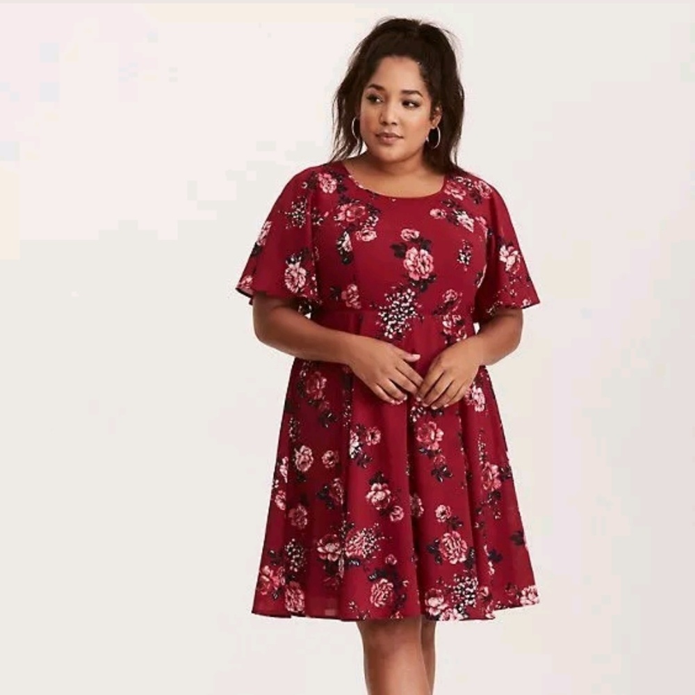 Size 18 beautiful lace up torrid dress size 2